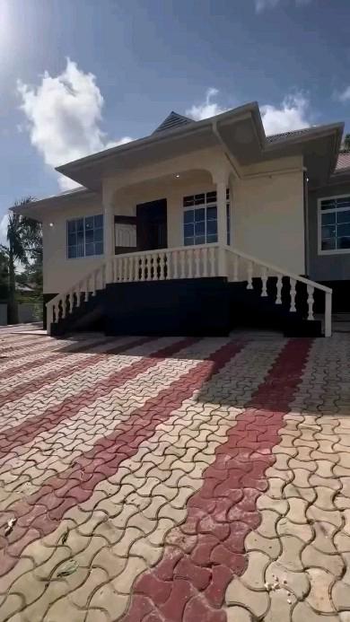 3 Bedrooms House for Rent at Makongo, Dar Es Salaam