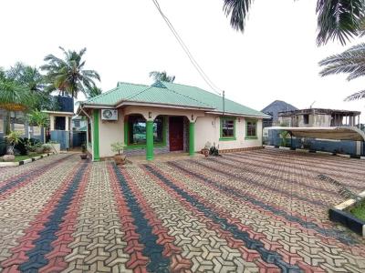 4 Bedrooms House for Rent at Kimara, Dar Es Salaam