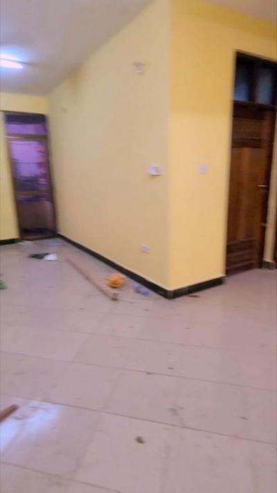 Nyumba/Apartment ya vyumba vitatu inapangishwa Kariakoo, Dar Es Salaam