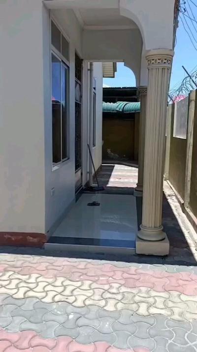 Nyumba/Apartment ya chumba kimoja inapangishwa Magomeni, Dar Es Salaam