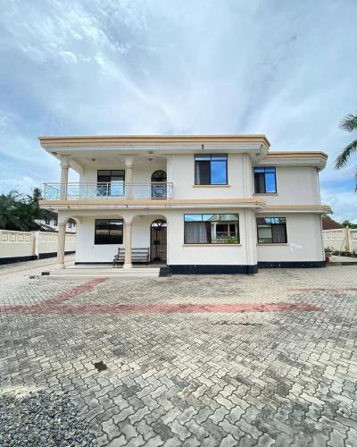 5 Bedrooms House for Rent at Mbezi, Dar Es Salaam