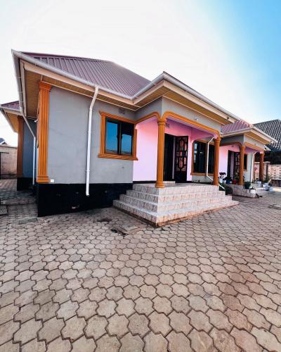 2 Bedrooms House for Rent at Olasiti, Arusha