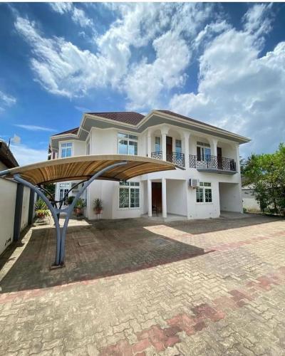 House for rent at Kunduchi, Dar Es Salaam