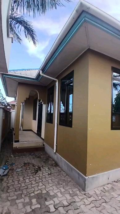 3 Bedrooms House/Apartment for Rent at Ukonga, Dar Es Salaam