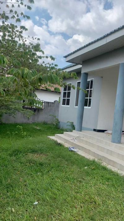 3 Bedrooms House for Rent at Njia Panda, Kilimanjaro