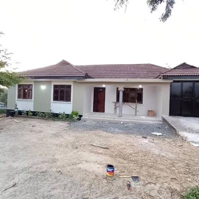 4 Bedrooms House for Rent at Mawasiliano, Morogoro