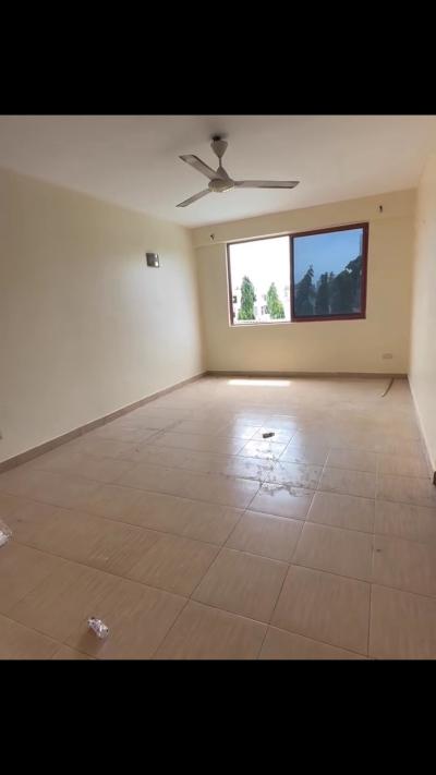 Nyumba/Apartment ya vyumba vinne inapangishwa Kinondoni, Dar Es Salaam