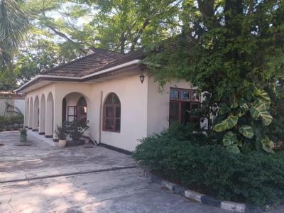 3 Bedrooms House for Rent at Kinondoni, Dar Es Salaam