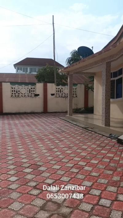 4 Bedrooms House for sale at Ukumbi, Iringa