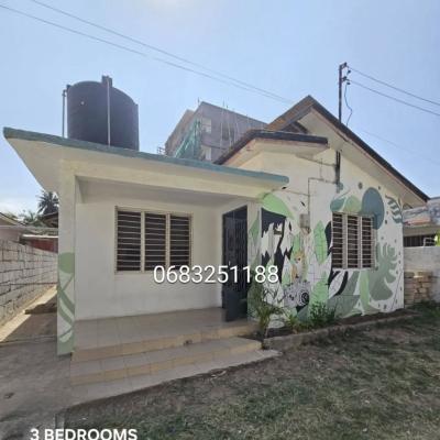 4 Bedrooms House for Rent at Mikocheni, Dar Es Salaam