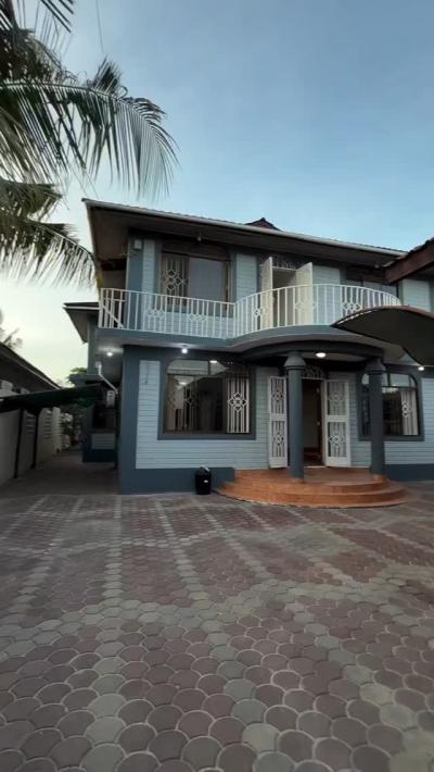 4 Bedrooms House for Rent at Mwananyamala, Dar Es Salaam