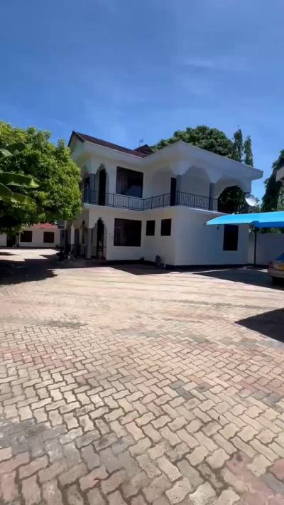 2 Bedrooms House for sale at Kunduchi, Dar Es Salaam